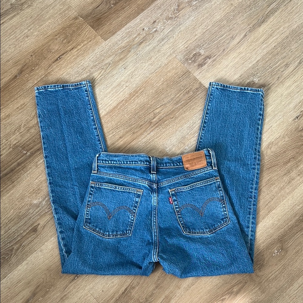 Levi's Blue Straight Leg Jeans Timeless Style